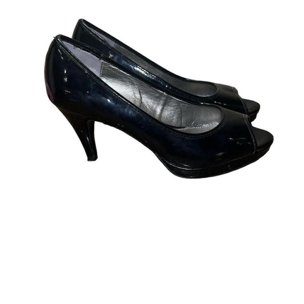 Women's Bandolino Black Peep Toe Heels Size 6.5 M
